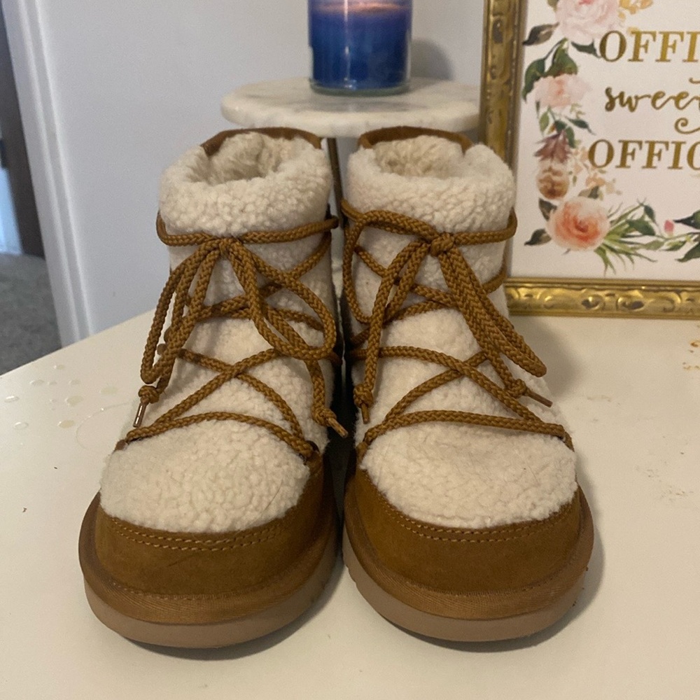 Koolaburra by UGG Minchon Mini